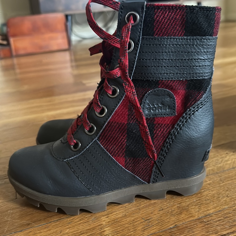 Sorel Youth Lexie Wedge Boot Red Plaid